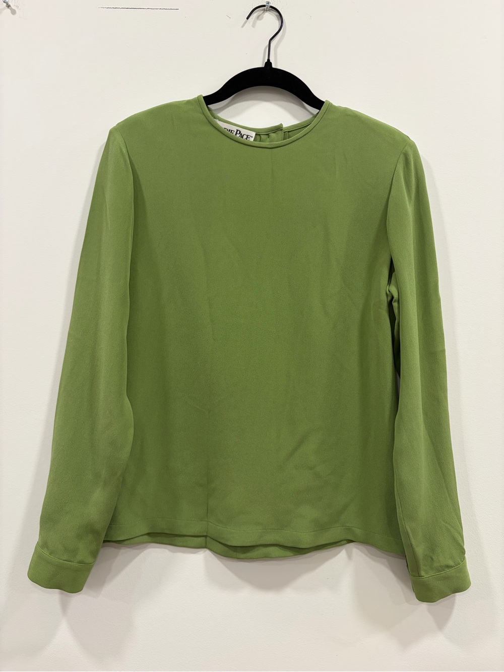 Barrie Pace 100% Silk Blouse Size 6 Green Long Sleeve Minimalist Vintage Top